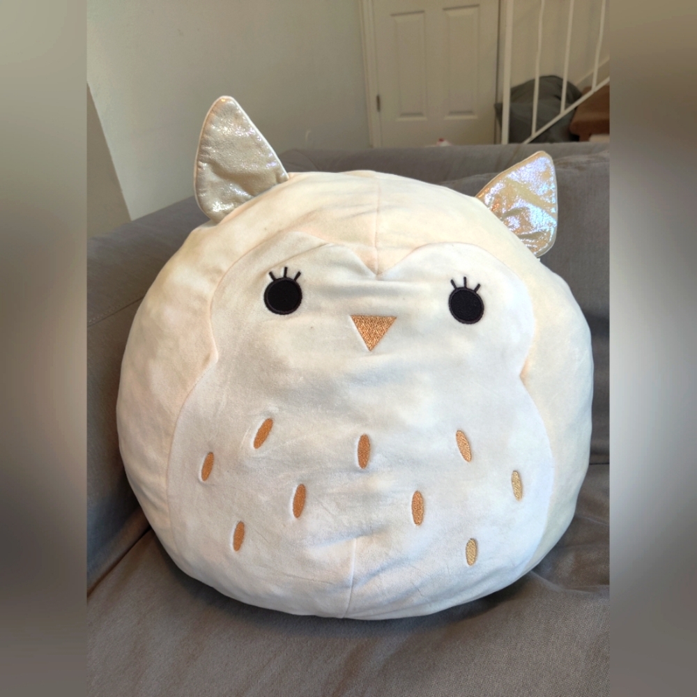 Squishmallow Vee the Owl 16"